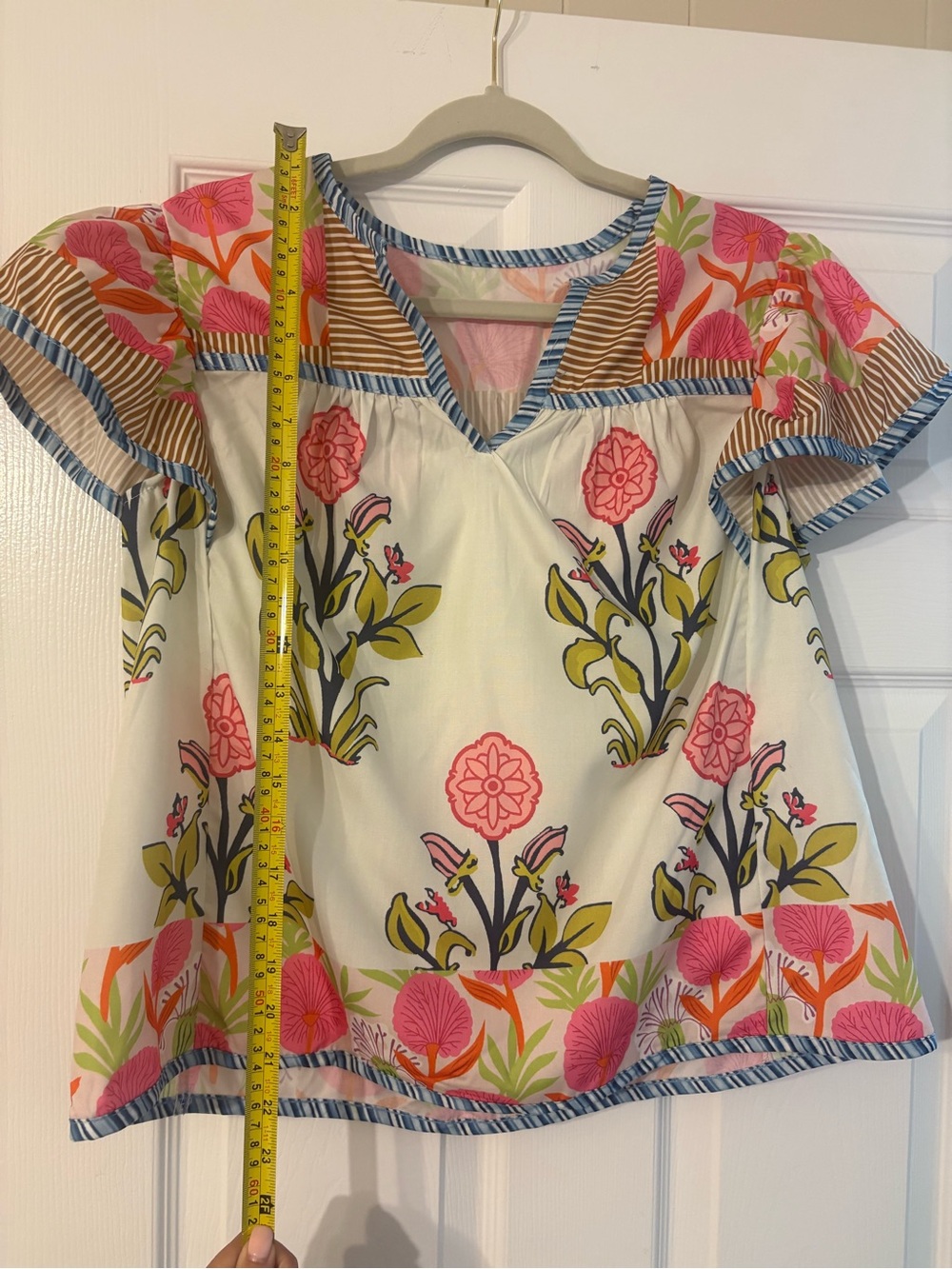 SHEIN Floral V-Neck Tunic Top in Pink, Green & Cream